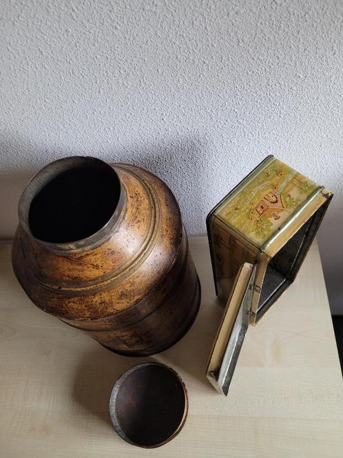 2 antiek, vintage blikken. Groot. Rijst, dierenvoer blik, Verzamelen, Blikken, Gebruikt, Overige, Overige merken, Ophalen of Verzenden