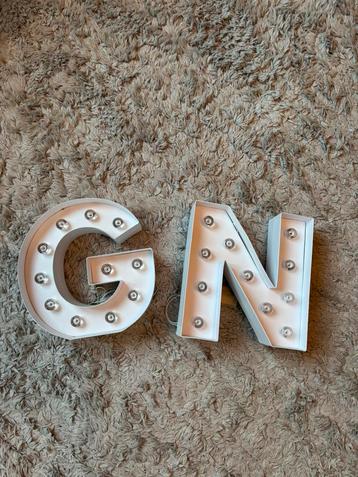 Lichtletters goodnight beschikbaar voor biedingen