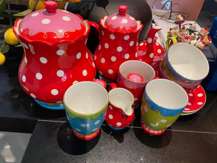Olily theeservies, Huis en Inrichting, Keuken | Servies, Gebruikt, Compleet servies, Overige stijlen, Keramiek, Ophalen of Verzenden