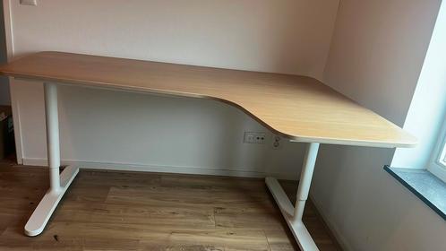 HOEKBUREAU BEKANT IKEA, Huis en Inrichting, Bureaus, Zo goed als nieuw, Ophalen