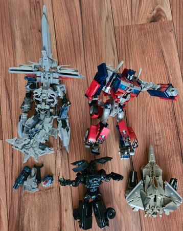4 grote oude TRANSFORMERS   beschikbaar voor biedingen
