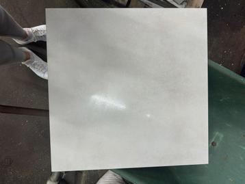 Tegels 60x60 - 23 stuks - White Ultralux - 8,28 m2 beschikbaar voor biedingen