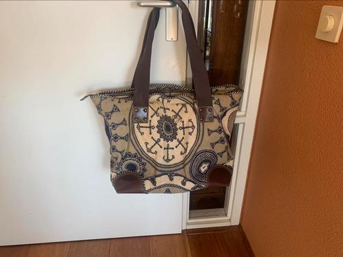 Oilily schoudertas weekendtas reistas canvas met leer, Sieraden, Tassen en Uiterlijk, Tassen | Schoudertassen, Zo goed als nieuw