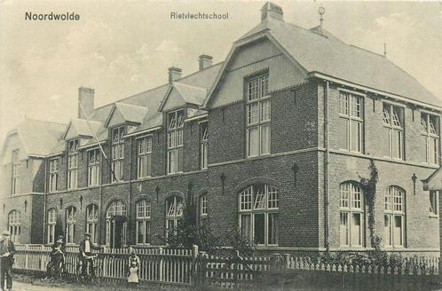 (701-093-027) Noordwolde Rietvlechtschool, Verzamelen, Ansichtkaarten | Nederland, Friesland, Verzenden