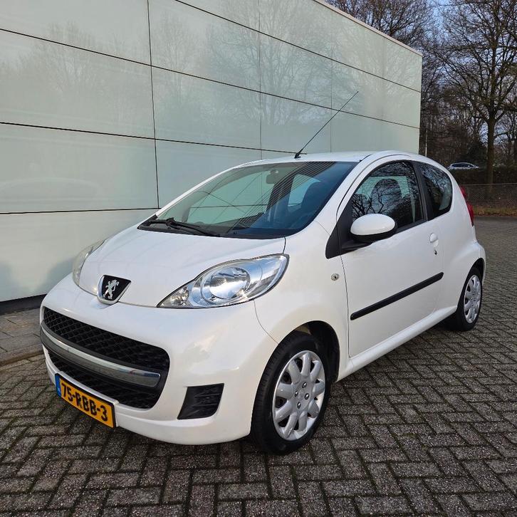 Peugeot 107 2011 | 99k km NAP | Airco | NL auto | Nieuwe APK, Auto's, Peugeot, Particulier, ABS, Airbags, Airconditioning, Centrale vergrendeling