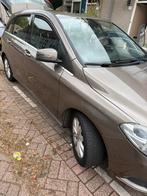 Mercedes-Benz B-Klasse B180 5DRS 2014, Auto's, Mercedes-Benz, Voorwielaandrijving, 65 €/maand, Stof, 122 pk