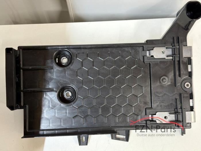 Skoda Kodiaq Accubak, Auto-onderdelen, Accu's en Toebehoren, Gebruikt, Ophalen of Verzenden