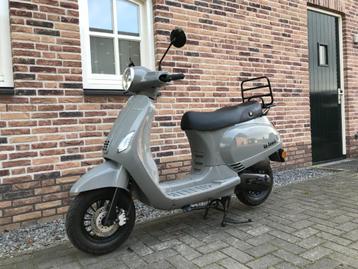 LA SOURIS SOURINI BROM BJ 2023 KM 5300 TOSCANA VX50 VX RIVA beschikbaar voor biedingen
