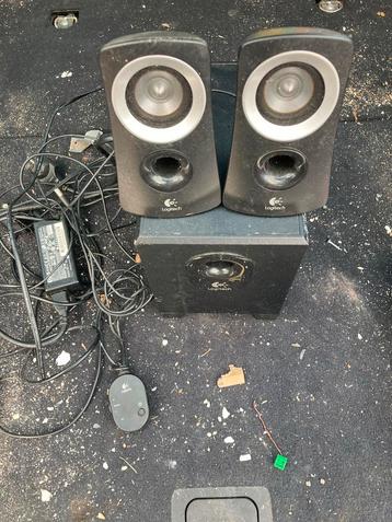 Logitech Z313 Speakerset met Subwoofer beschikbaar voor biedingen