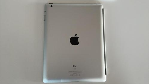 Apple Ipad, 32 GB, zilvergrijs, hoes, Apple toetsenbord., Computers en Software, Apple iPads, Zo goed als nieuw, Apple iPad, Wi-Fi