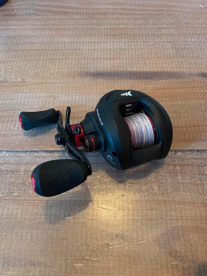 Kastking Spartacus reel / baitcaster, Watersport en Boten, Hengelsport | Roofvissen, Zo goed als nieuw, Molen, Ophalen of Verzenden