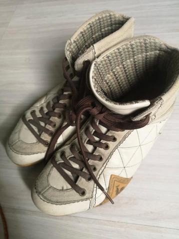 2 nette schoenen maat40 beschikbaar voor biedingen