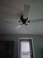 Plafonventilator met met 5 bladen zwart/wit, Ophalen, Zo goed als nieuw