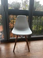 Namaak vitra eames wit, Huis en Inrichting, Stoelen, Ophalen, Gebruikt, Wit, Eén