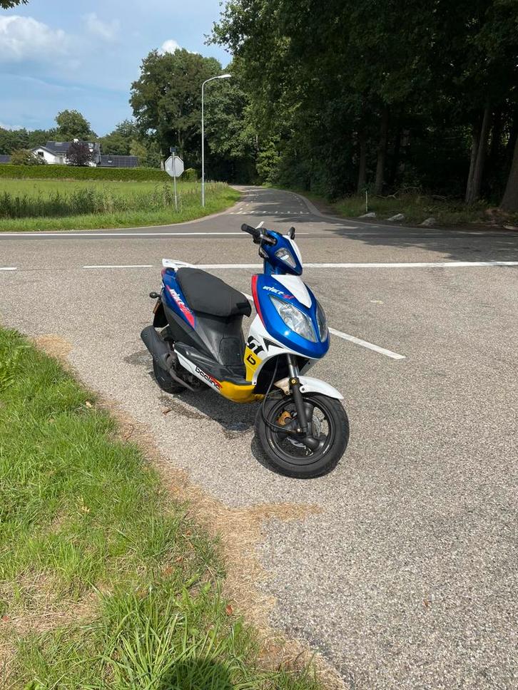 Veloce beeline, Fietsen en Brommers, Scooters | Yamaha, Zo goed als nieuw, Overige modellen, Benzine, Ophalen