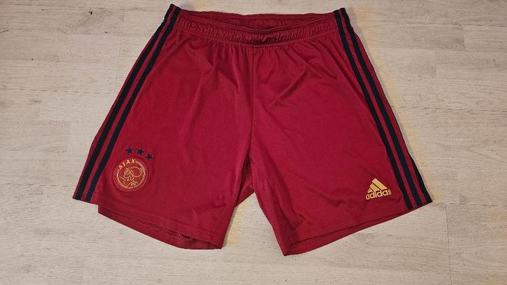 Ajax UIT Short! Seizoen 22/23! Mt L!, Kleding | Heren, Sportkleding, Zo goed als nieuw, Voetbal, Rood, Ophalen of Verzenden