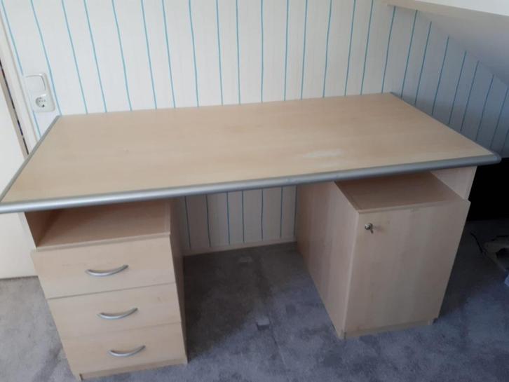 Bureau met 2 kastjes in Ahorn kleur/motief, Huis en Inrichting, Kasten | Computermeubels, Gebruikt, 70 tot 120 cm, 120 tot 170 cm