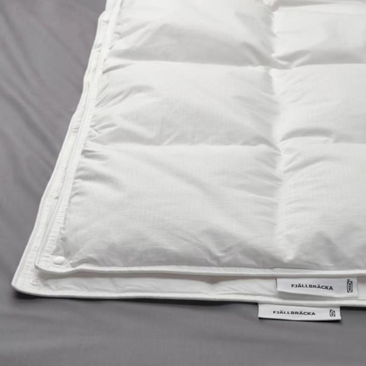 4-season duvet, 240x220cm Fjallbracka, Huis en Inrichting, Slaapkamer | Beddengoed, Zo goed als nieuw, Deken of Dekbed, Tweepersoons