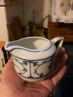 Antieke Eisenberg DDR Melkkan Porselein Blauw Bloemmotief, Ophalen