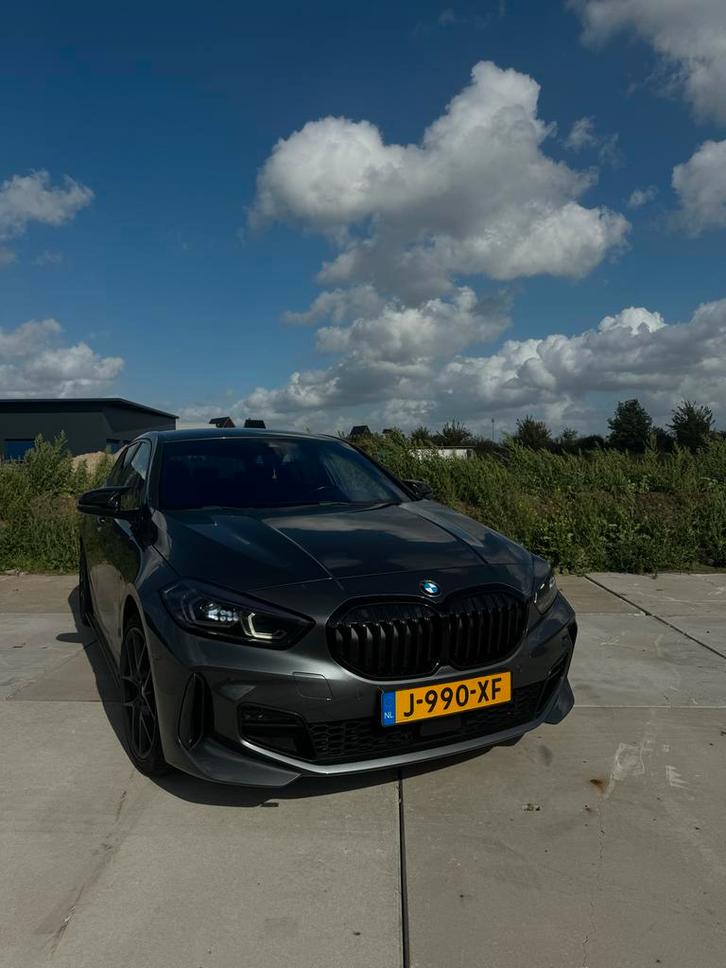 BMW 1-Serie 118i 140pk Aut 2020 Grijs, Auto's, BMW, Particulier, 1-Serie, ABS, Adaptieve lichten, Adaptive Cruise Control, Airbags