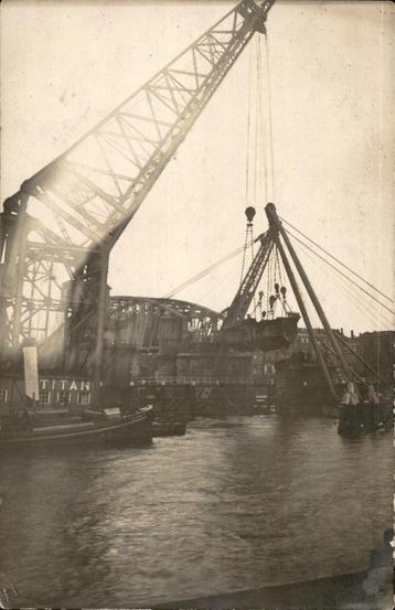 Rotterdam Spoorbrug Koningshaven 1918 na ongeluk FOTOKAART
