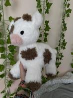 Handgemaakte grote fluffy koe knuffel gehaakt, Verzenden, Zo goed als nieuw, Koe