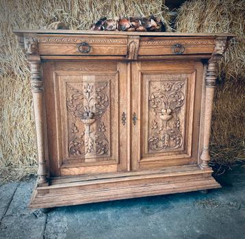 * Dressoir commode eikenhout houtsnijwerk * beschikbaar voor biedingen