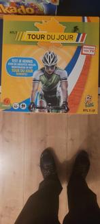 Tour du Jour Bordspel - Wielrennen Kennis Test, Drie of vier spelers, Ophalen of Verzenden, Zo goed als nieuw, Tully Games