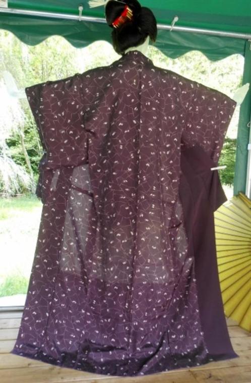 Japanse kimono auberginepaars heerlijk zacht en soepel, Antiek en Kunst, Antiek | Kleding en Accessoires, Verzenden