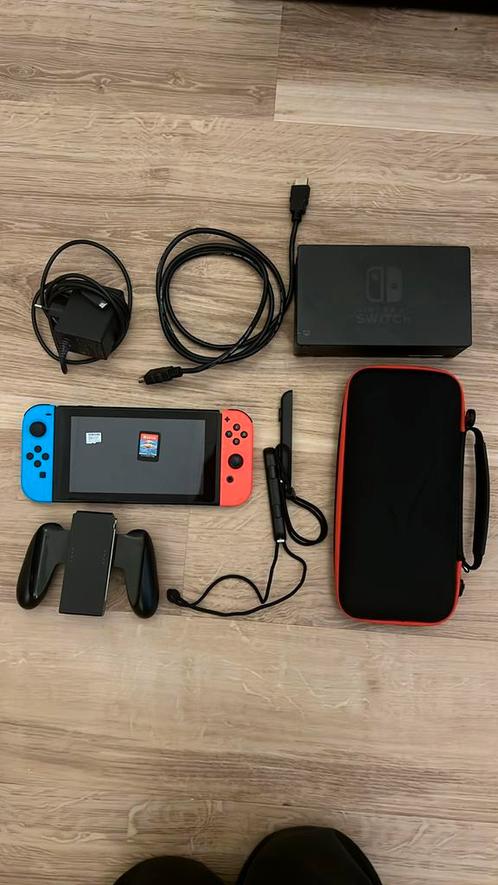 Nintendo Switch met Game en extra opslag., Spelcomputers en Games, Spelcomputers | Nintendo Switch, Gebruikt, Switch Original