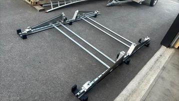 Nieuw Platdak zonnepanelen constructie beschikbaar voor biedingen