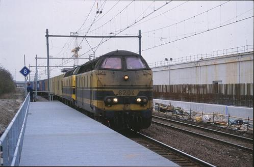40)  9 dia's van treinen op het traject Rotterdam-Dordrecht, Verzamelen, Spoorwegen en Tramwegen, Gebruikt, Trein, Kaart of Prent