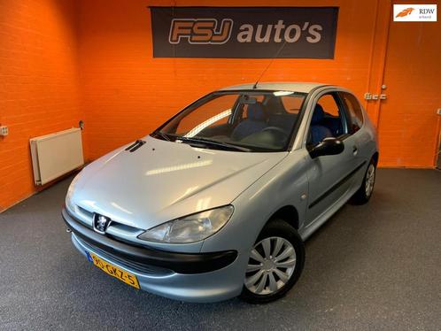 Peugeot 206 1.1 XN / 3 DEURS / APK 13-08-2026!, Auto's, Peugeot, Bedrijf, Te koop, Airbags, Metallic lak, Startonderbreker, Trekhaak