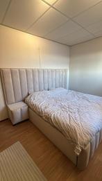 Bed beige fluweel/velvet, Ophalen, Fluweel/Velvet, Crème, Tweepersoons