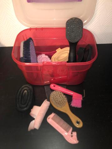 Complete Poetskist Barbie Roze met 11 Borstels beschikbaar voor biedingen