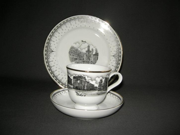 6 bordjes + 6 kop & schotels van de stad Breda, Antiek en Kunst, Antiek | Servies los, Ophalen of Verzenden