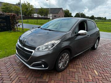 Peugeot 208 1.2 style ,2018, 85000 km, ex bpm. Lichte schade beschikbaar voor biedingen