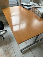 Bureaus 2 stuks, Ophalen, Gebruikt