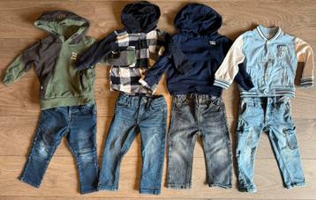 13 sets jongenskleding maat 92 beschikbaar voor biedingen