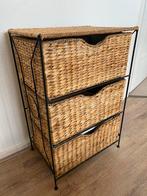 Leuk kastje met 3 rieten manden, Minder dan 50 cm, Ophalen of Verzenden, Zo goed als nieuw, 3 of 4 laden