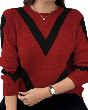 Trui Selma Rood (44-50) beschikbaar voor biedingen
