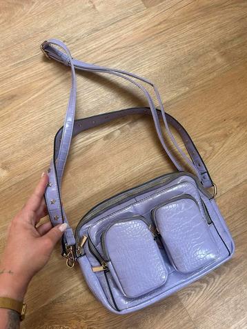 Lila Schoudertasje met Kroko-effect beschikbaar voor biedingen