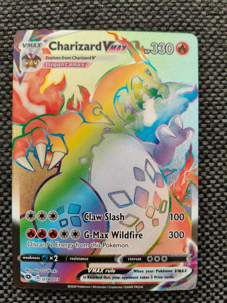Charizard vmax Rainbow champignon's path 74/73, Hobby en Vrije tijd, Verzamelkaartspellen | Pokémon, Zo goed als nieuw, Losse kaart