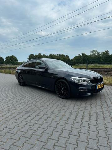 BMW 5-Serie 520i 184pk Aut. 2018  2 jaar Garantie BMW pakket beschikbaar voor biedingen