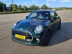Mini Cooper 1.5 | British Racing Green | Mini Next Garantie, Auto's, Mini, Voorwielaandrijving, 136 pk, 4 stoelen, Leder en Stof