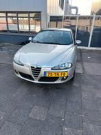 Alfa Romeo 147 1.6 T.spark 16V 88KW 5DR 2006 Grijs, Voorwielaandrijving, 1195 kg, 4 cilinders, 400 kg