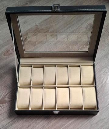 horloge opbergbox zwart  beschikbaar voor biedingen