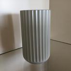 Vintage Lyngby vaas – grijs porselein, 15 cm – Deens design, Ophalen of Verzenden, Huis en Inrichting
