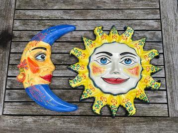 Zon en Maan Tuindecoratie Keramiek Del Rio Salado handmade beschikbaar voor biedingen