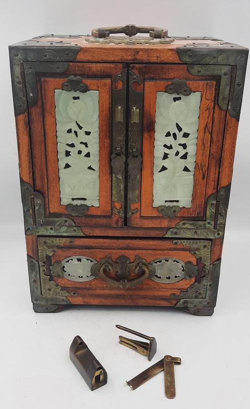 Antiek Chinees juwelenkistje – jade inleg– begin 20e eeuw, Antiek en Kunst, Kunst | Overige Kunst, Ophalen of Verzenden